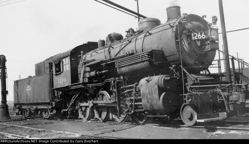 MILW 2-8-0 #1266 - Milwaukee Road